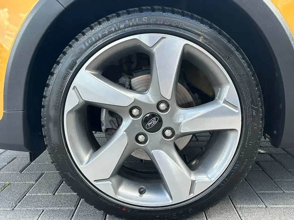 Gebraucht Ford Fiesta Active X 140 PS (102 kW) 2019 Gold Kleinwagen