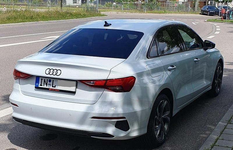 Gebraucht Audi A3 Ambiente 110 PS (80 kW) 2023 Weiß Limousine