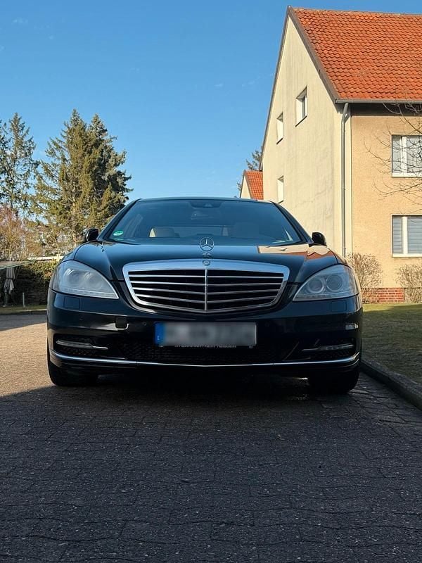 Gebraucht Mercedes S350 258 PS (189 kW) 2012 Schwarz Limousine