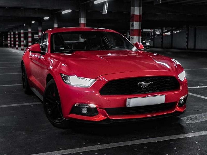 Gebraucht Ford Mustang Fastback 317 PS (233 kW) 2018 Rot Coupé