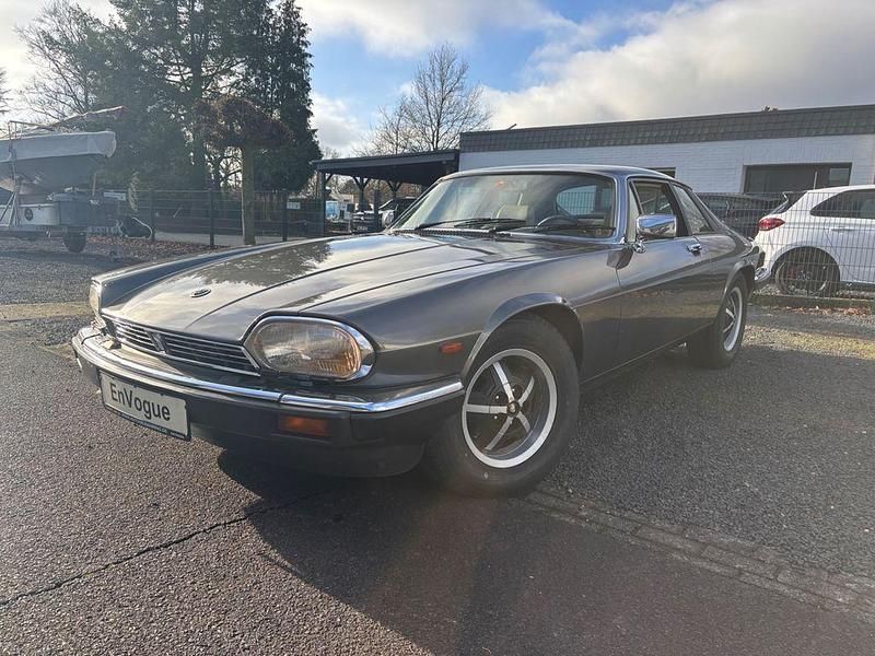 Używany Jaguar XJS 295 KM (216 kW) 1985 Szary Coupe