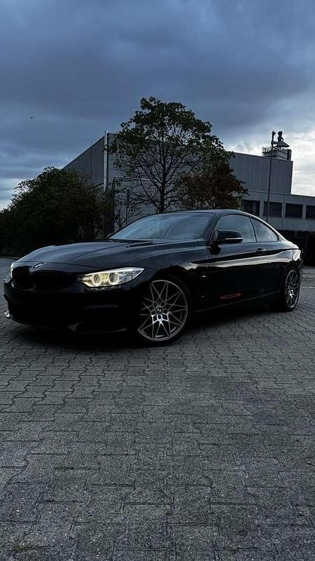 Schwarz Gebraucht 2014 BMW 430 M Sport Coupé | 19.500 € (Teuer) - Bild 1/4
