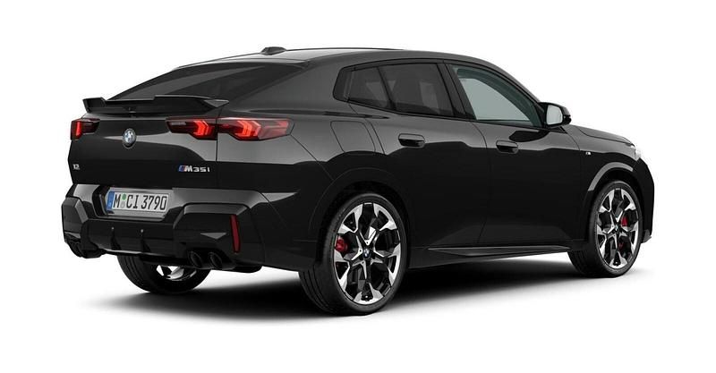 Gebraucht BMW X2 Luxury Line 300 PS (220 kW) 2025 Schwarz SUV