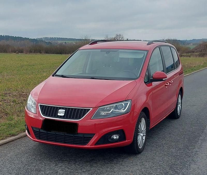 Rot Gebraucht 2014 Seat Alhambra Style Van / Kleinbus | 17.900 € (Teuer) - Bild 1/4