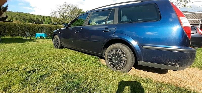 Gebraucht Ford Mondeo 125 PS (91 kW) 2005 Blau Kombi