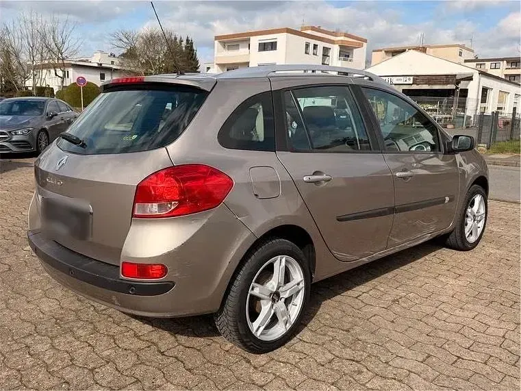 Gebraucht Renault Clio 75 PS (55 kW) 2008 Silber Kombi