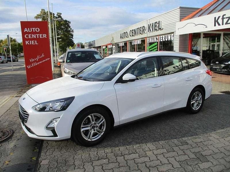 Frost weiß Gebraucht 2021 Ford Focus Kombi | 14.980 € (Guter Preis) - Bild 1/4