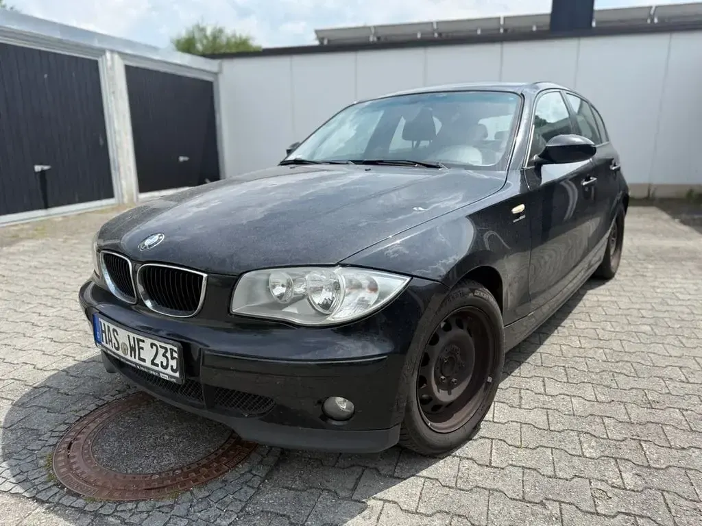 Gebraucht BMW 118 Performance 122 PS (89 kW) 2005 Schwarz Kleinwagen