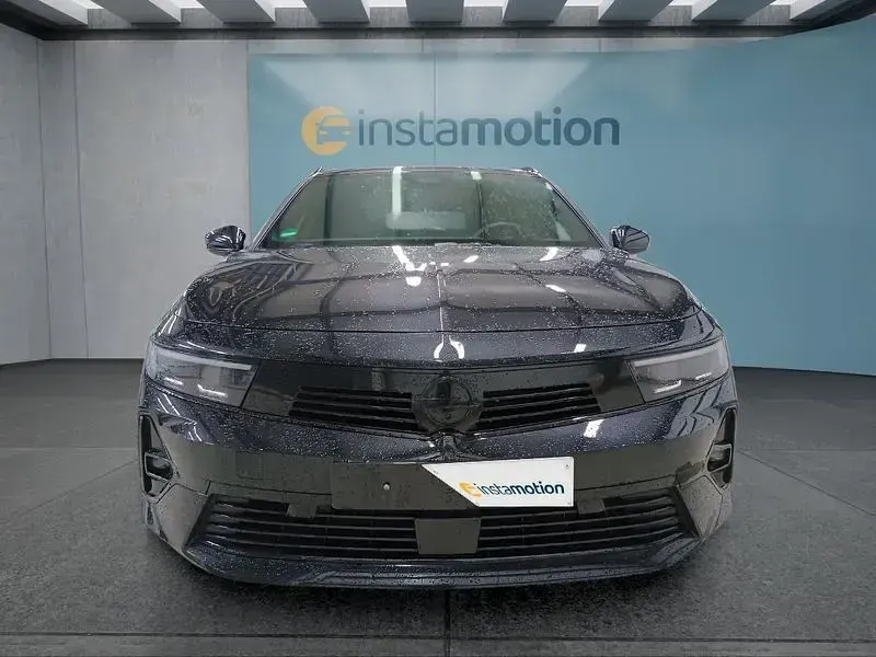 Gebraucht Opel Astra 131 PS (96 kW) 2024 Schwarz Kleinwagen
