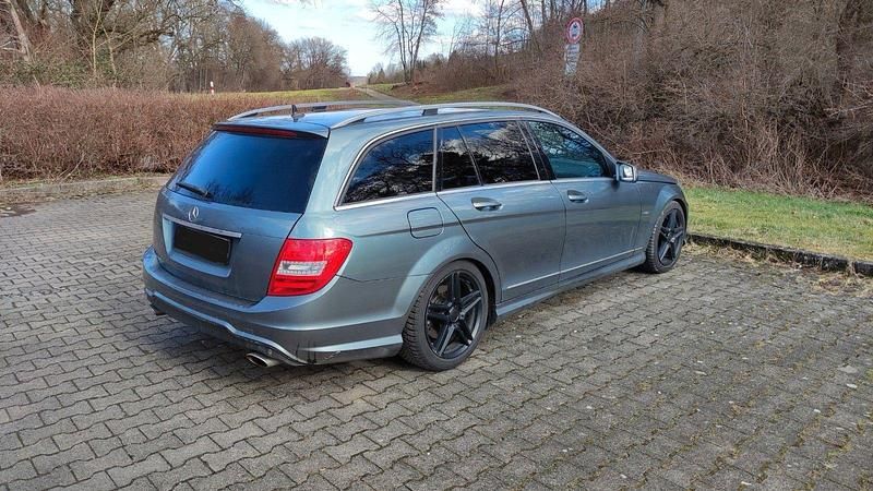 Gebraucht Mercedes C350 Avantgarde 306 PS (225 kW) 2012 Grau Kombi