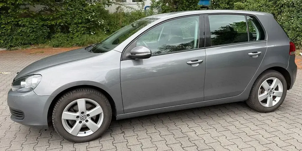 Second-hand VW Golf VI Comfortline 122 CP (89 kW) 2010 Gri Hatchback