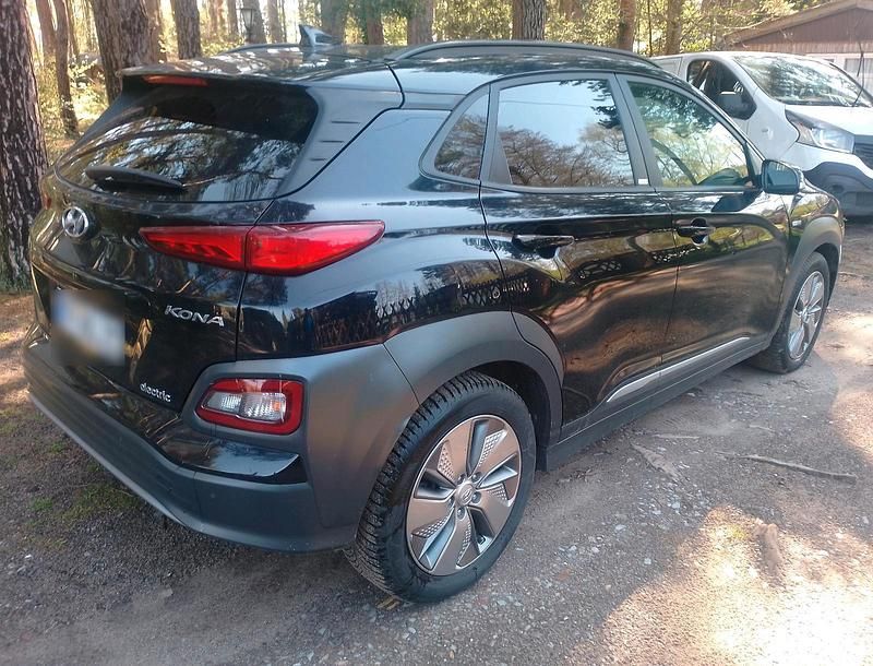 Gebraucht Hyundai Kona Premium 150 kW (204 PS) 2020 Schwarz SUV