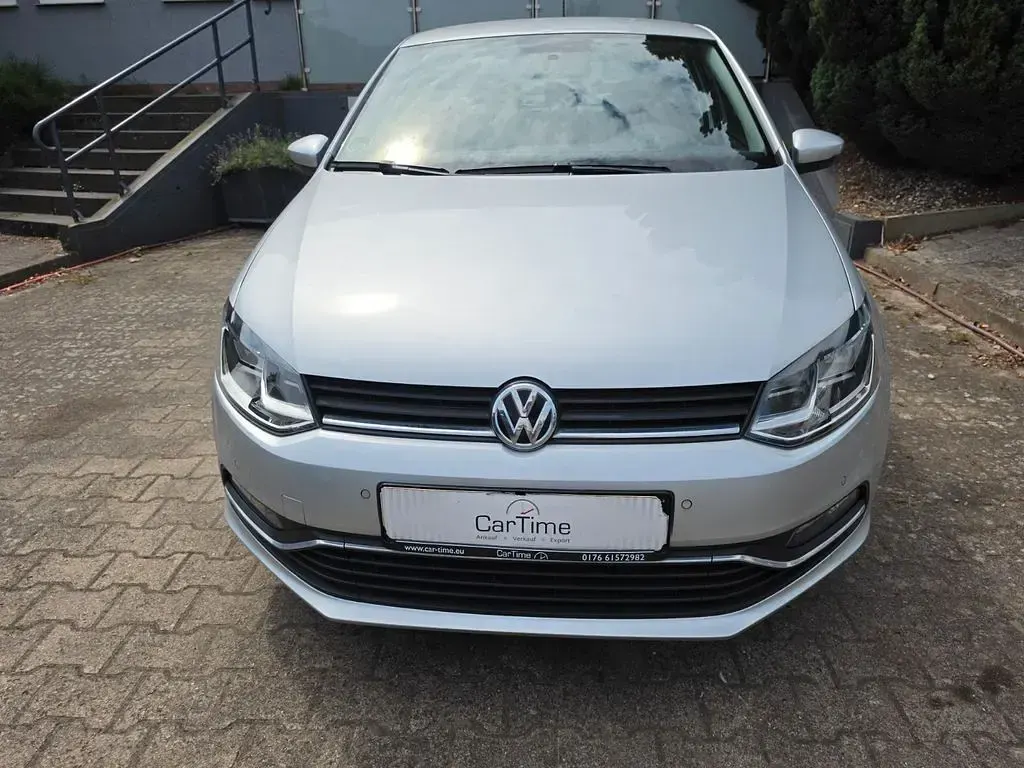 Gebraucht VW Polo Comfortline 90 PS (66 kW) 2015 Silber Kleinwagen