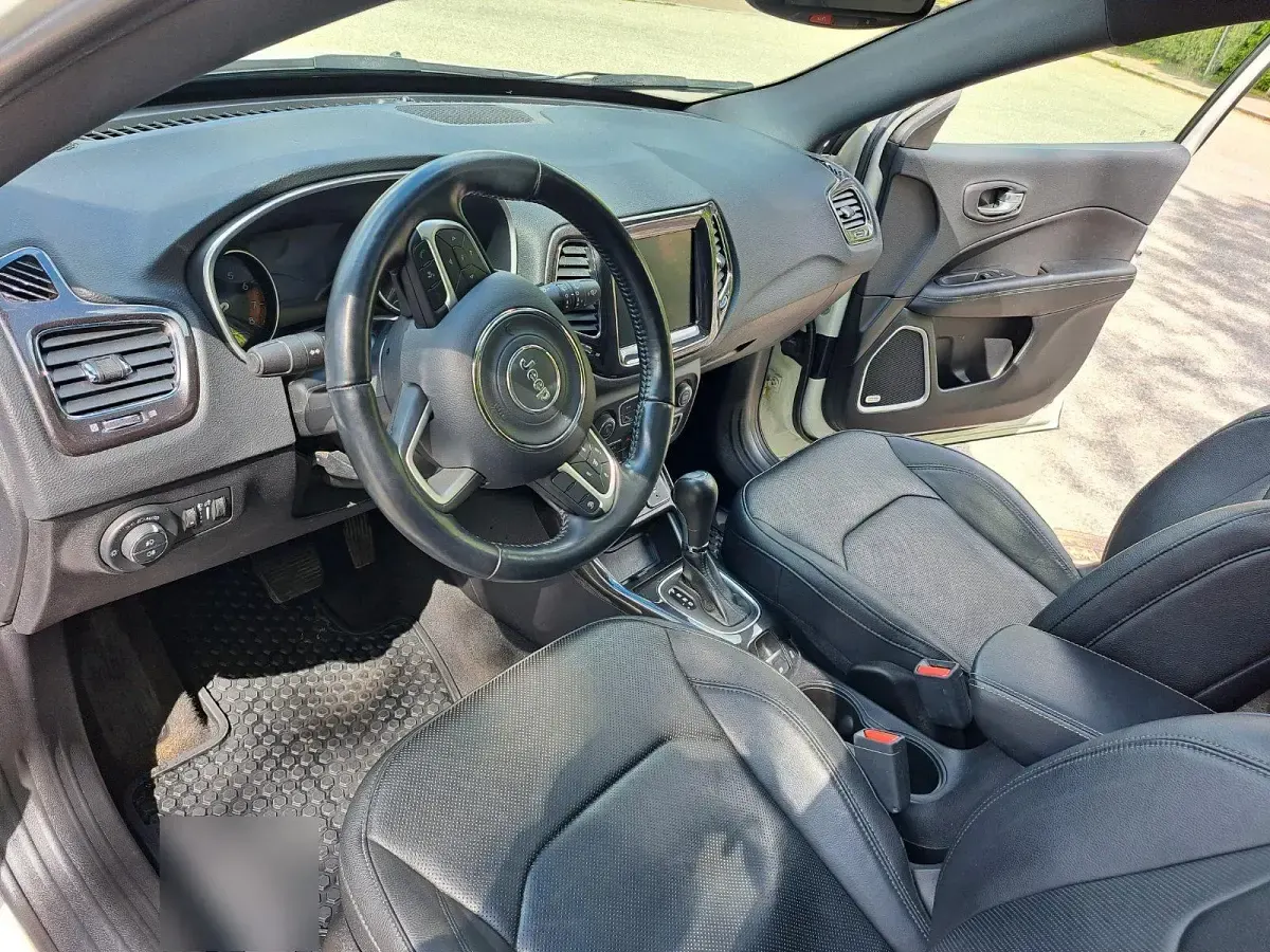 Gebraucht Jeep Compass 150 PS (110 kW) 2020 Weiß SUV