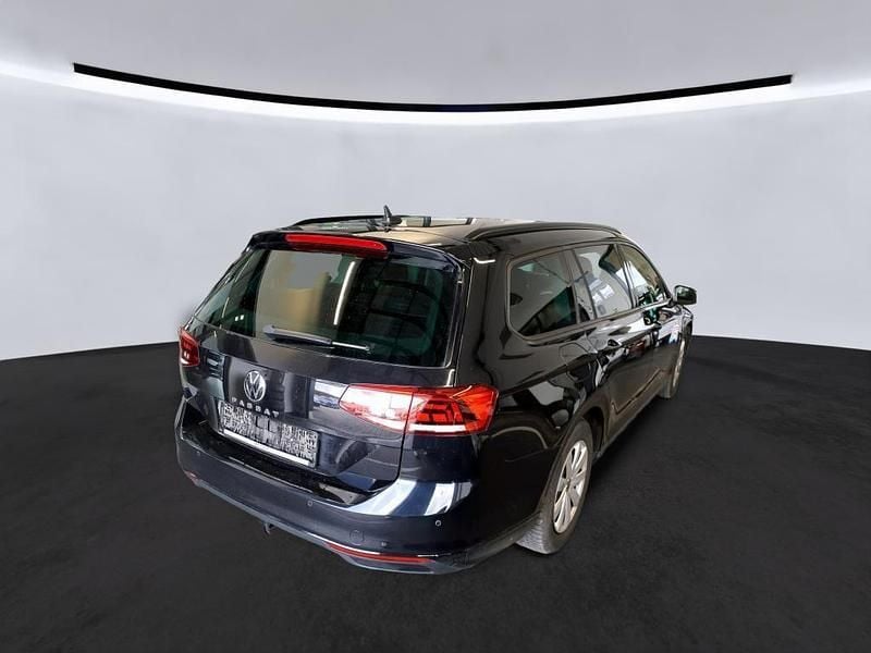 Second-hand VW Passat Basis 122 CP (89 kW) 2021 Negru Break
