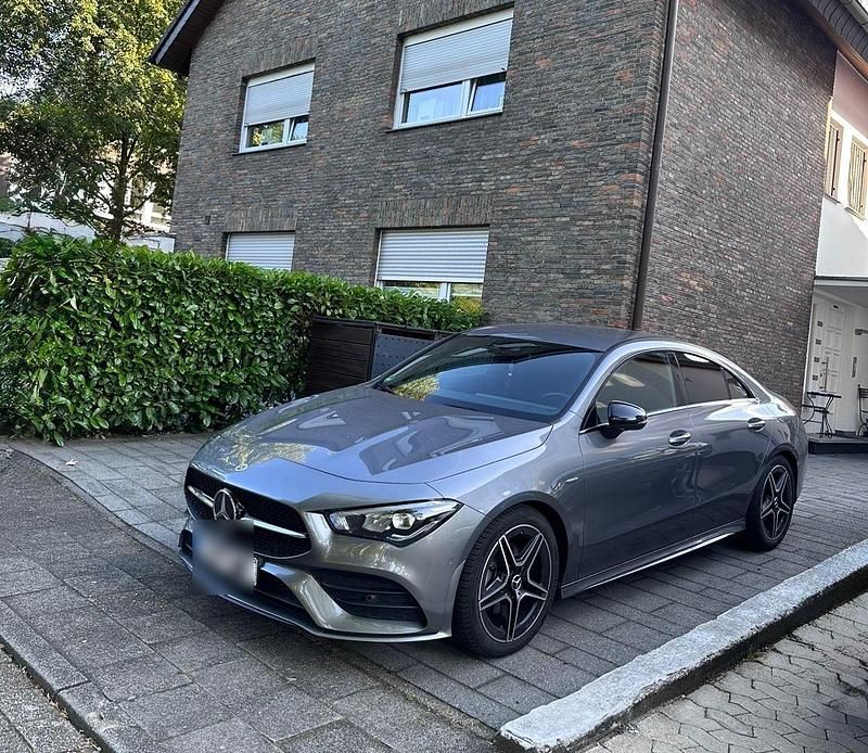 Gebraucht Mercedes CLA200 AMG line 163 PS (119 kW) 2021 Grau Coupé
