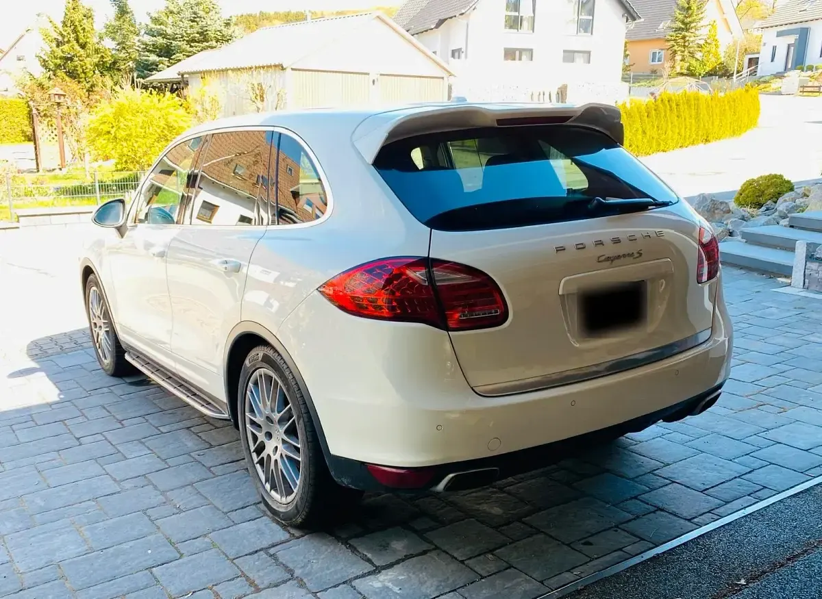 Gebraucht Porsche Cayenne S 400 PS (294 kW) 2011 Weiß SUV