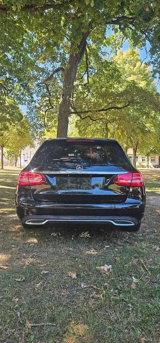 Gebraucht Mercedes C220 170 PS (125 kW) 2015 Schwarz Limousine