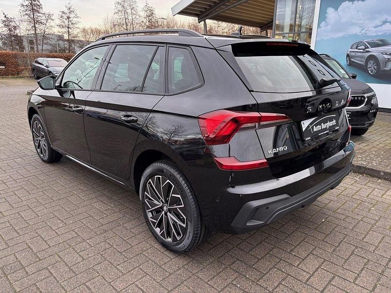 Neu Skoda Kamiq Selection 150 PS (110 kW) 2025 Schwarzmagic perleffekt SUV