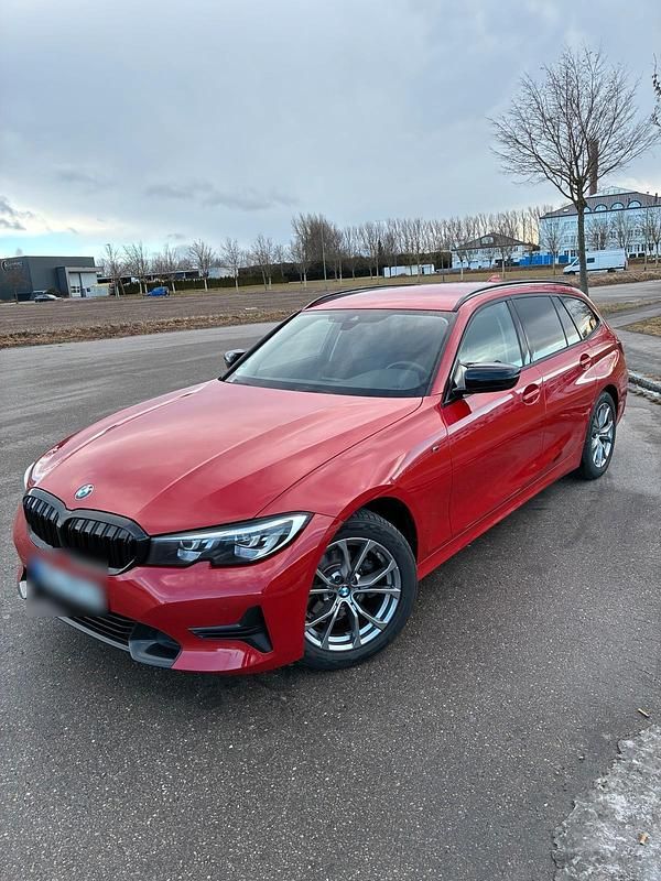 Gebraucht BMW 318 Sport Line 150 PS (110 kW) 2022 Kombi