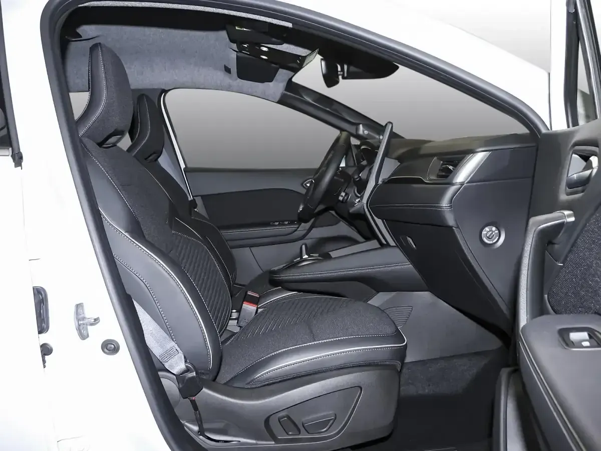 Gebraucht Renault Symbioz Iconic 158 PS (116 kW) 2025 Black pearlschwarz (schwarz) SUV