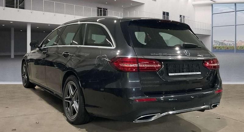 Gebraucht Mercedes E300 AMG 306 PS (225 kW) 2020 Graphitgrau Kombi