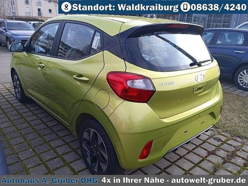 Gebraucht Hyundai i10 Trend 79 PS (58 kW) 2025 Meta blue Kleinwagen