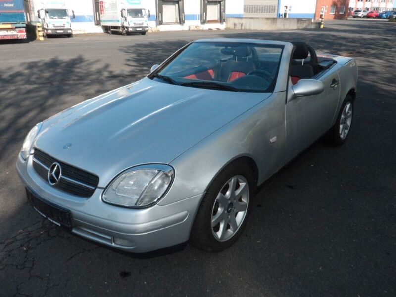 Silber Gebraucht 2000 Mercedes SLK200 Cabrio | 4.950 € (Superpreis) - Bild 1/4