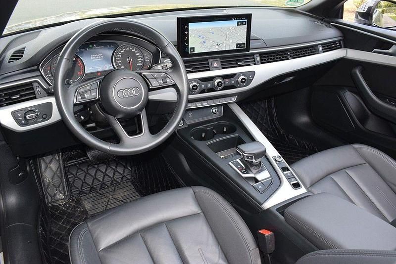 Gebraucht Audi A5 Cabriolet Basis 190 PS (139 kW) 2020 Grau Cabrio