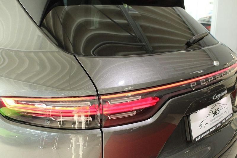 Gebraucht Porsche Cayenne Turbo 340 PS (250 kW) 2020 Grau SUV