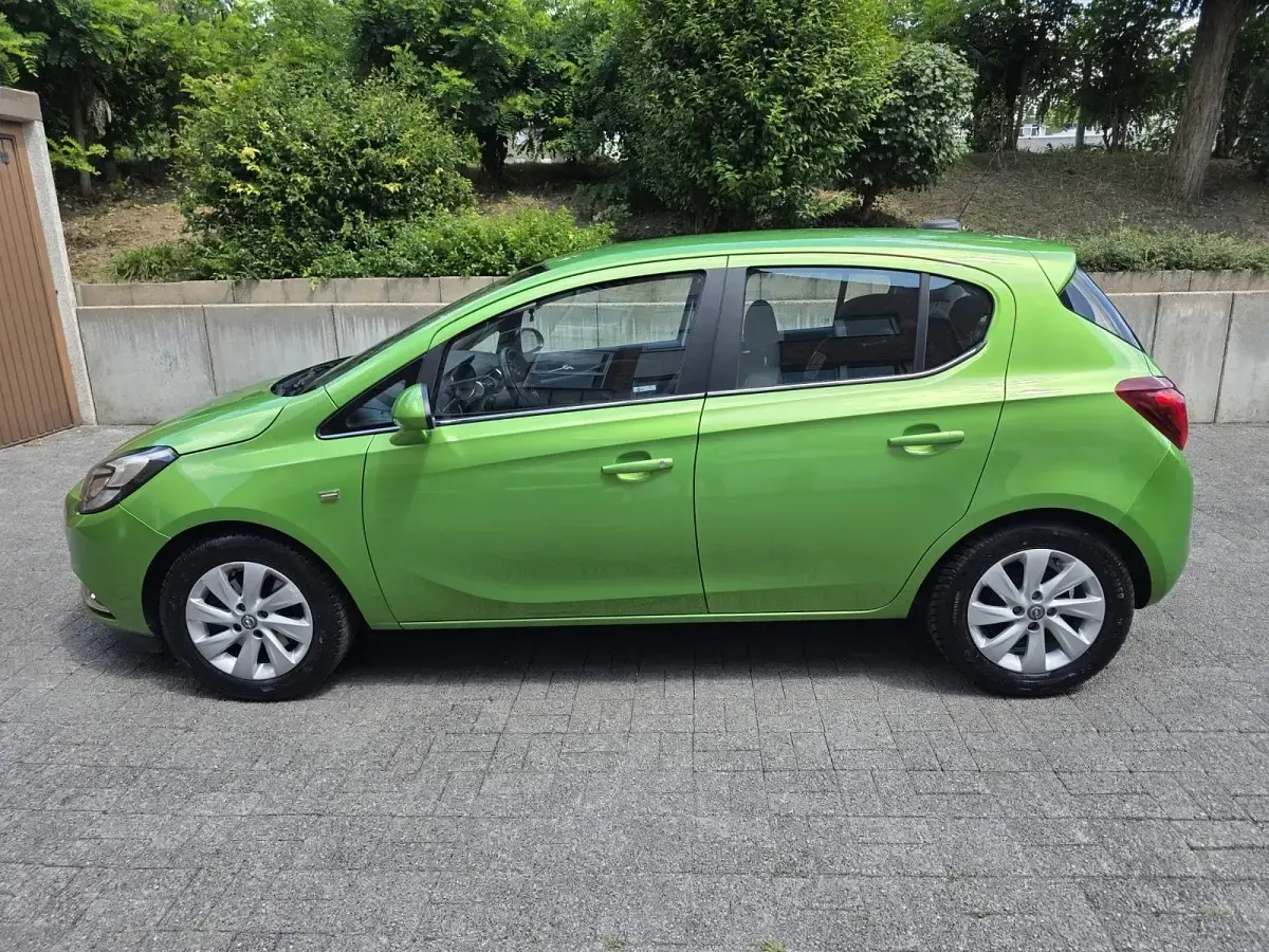 Gebraucht Opel Corsa 90 PS (66 kW) 2017 Grün Kleinwagen