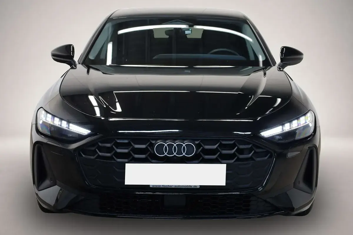 Gebraucht Audi A5 Ambiente 204 PS (150 kW) 2025 Mythosschwarz metallic Limousine