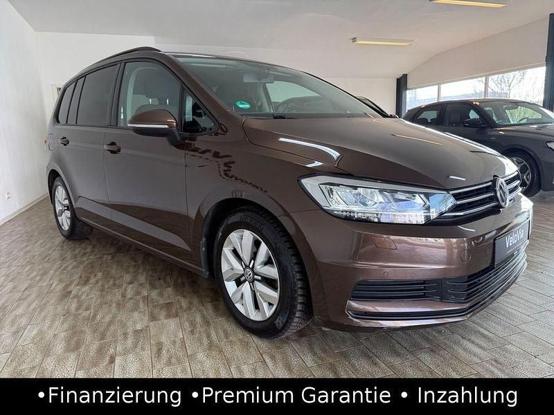 Gebraucht VW Touran 116 PS (85 kW) 2016 Braun Van / Kleinbus