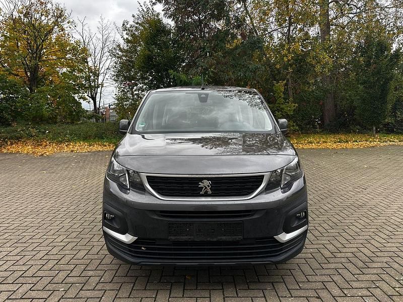 Gebraucht Peugeot Rifter Active 131 PS (96 kW) 2021 Grau Van / Kleinbus