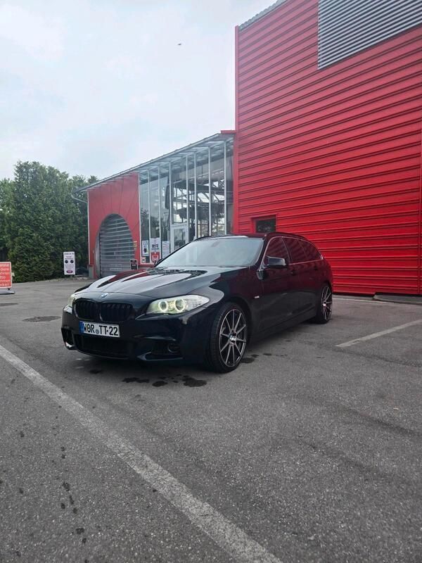 Schwarz Gebraucht 2011 BMW 520 Kombi | 8.900 € (Teuer) - Bild 1/4