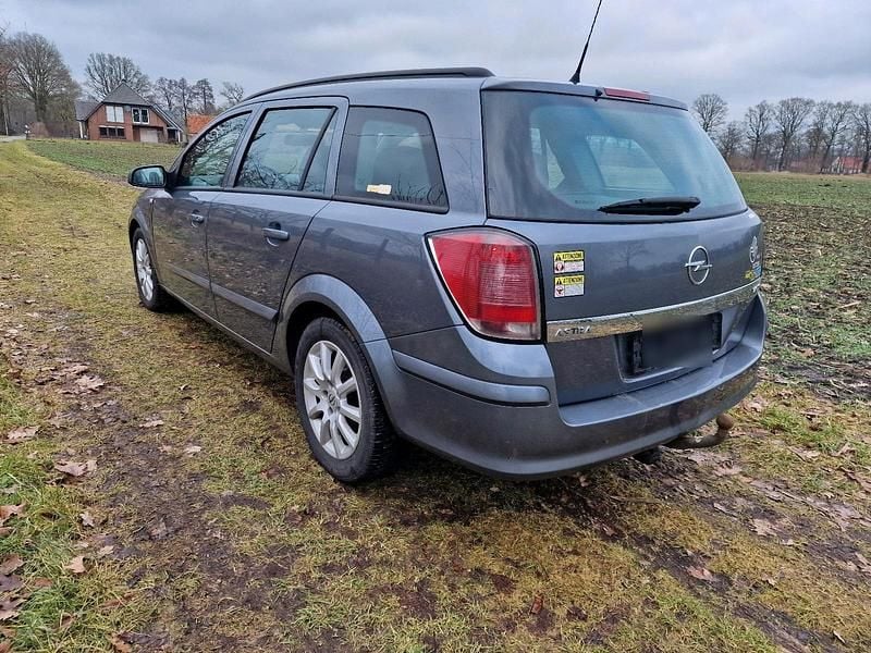 Gebraucht Opel Astra 101 PS (74 kW) 2005 Grau Kombi