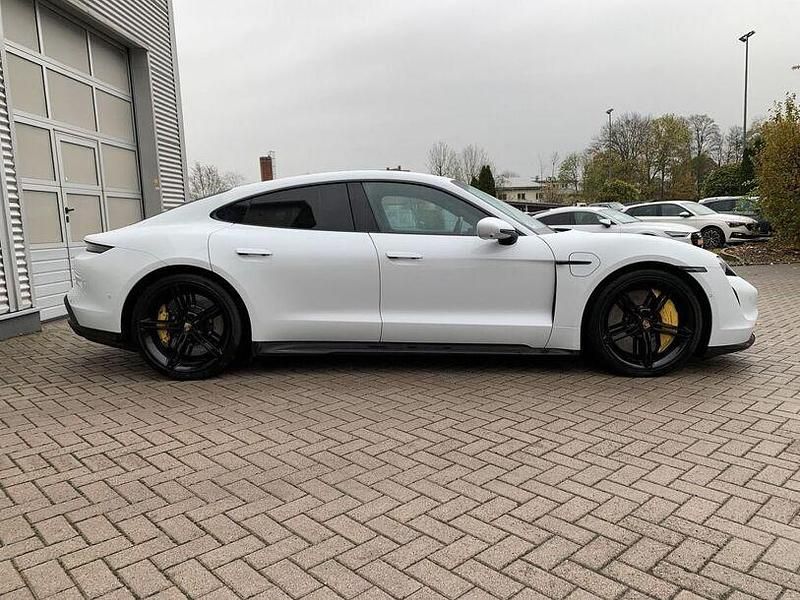 Gebraucht Porsche Taycan 411 kW (560 PS) 2022 Weiss Limousine