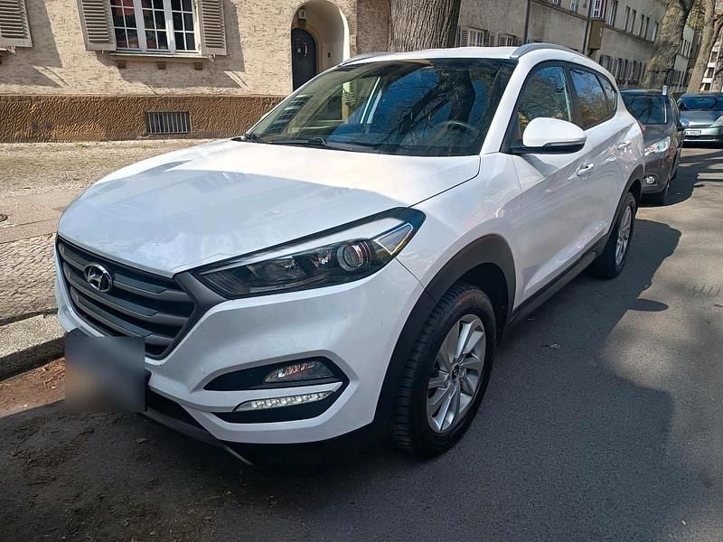 Second-hand Hyundai Tucson 140 CP (102 kW) 2016 Alb SUV