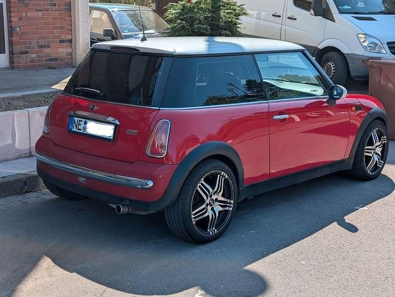 Usado Mini ONE 90 HP (66 kW) 2003 Vermelho Citadino