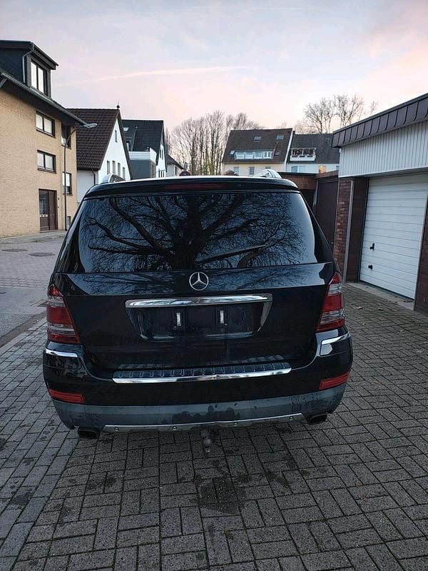 Gebraucht Mercedes GL320 224 PS (164 kW) 2008 Schwarz SUV