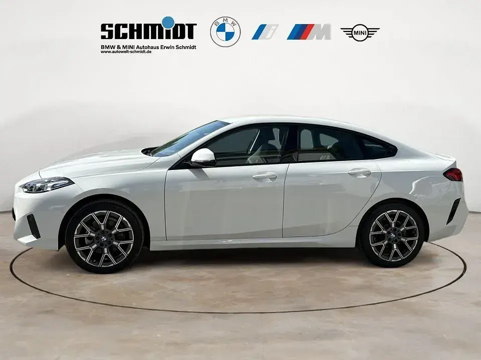 Gebraucht BMW 220 170 PS (125 kW) 2025 Weiß Coupé