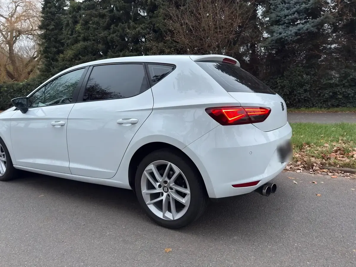 Gebraucht Seat Leon 122 PS (89 kW) 2013 Weiß Kleinwagen