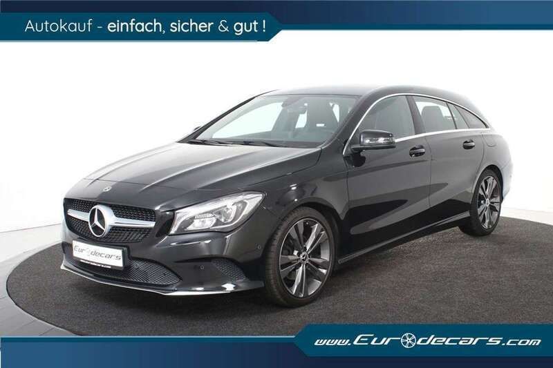 Schwarz Gebraucht 2019 Mercedes CLA180 Urban Limousine | 15.850 € (Fairer Preis) - Bild 1/4