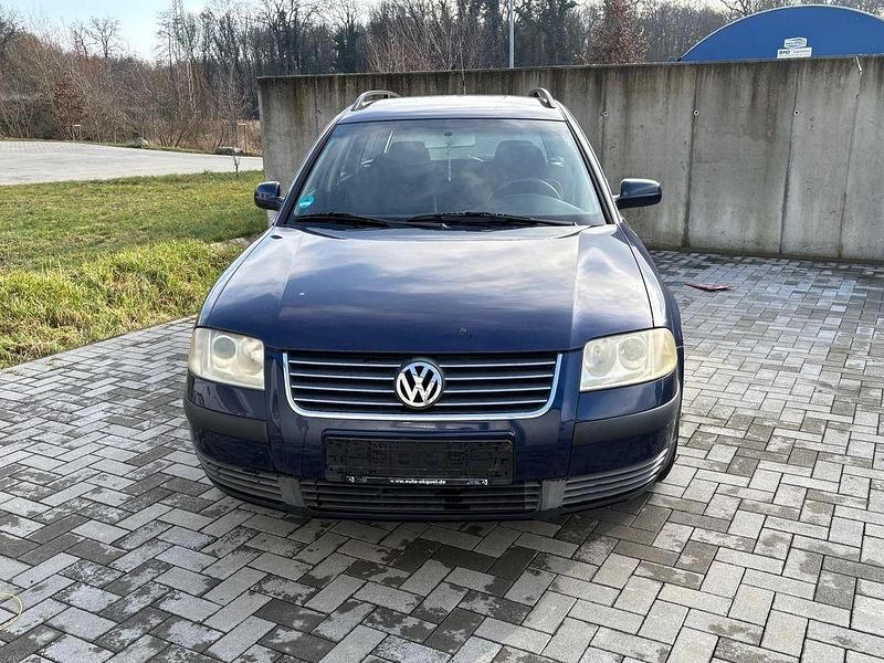 Gebraucht VW Passat Comfortline 102 PS (75 kW) 2001 Blau Kombi