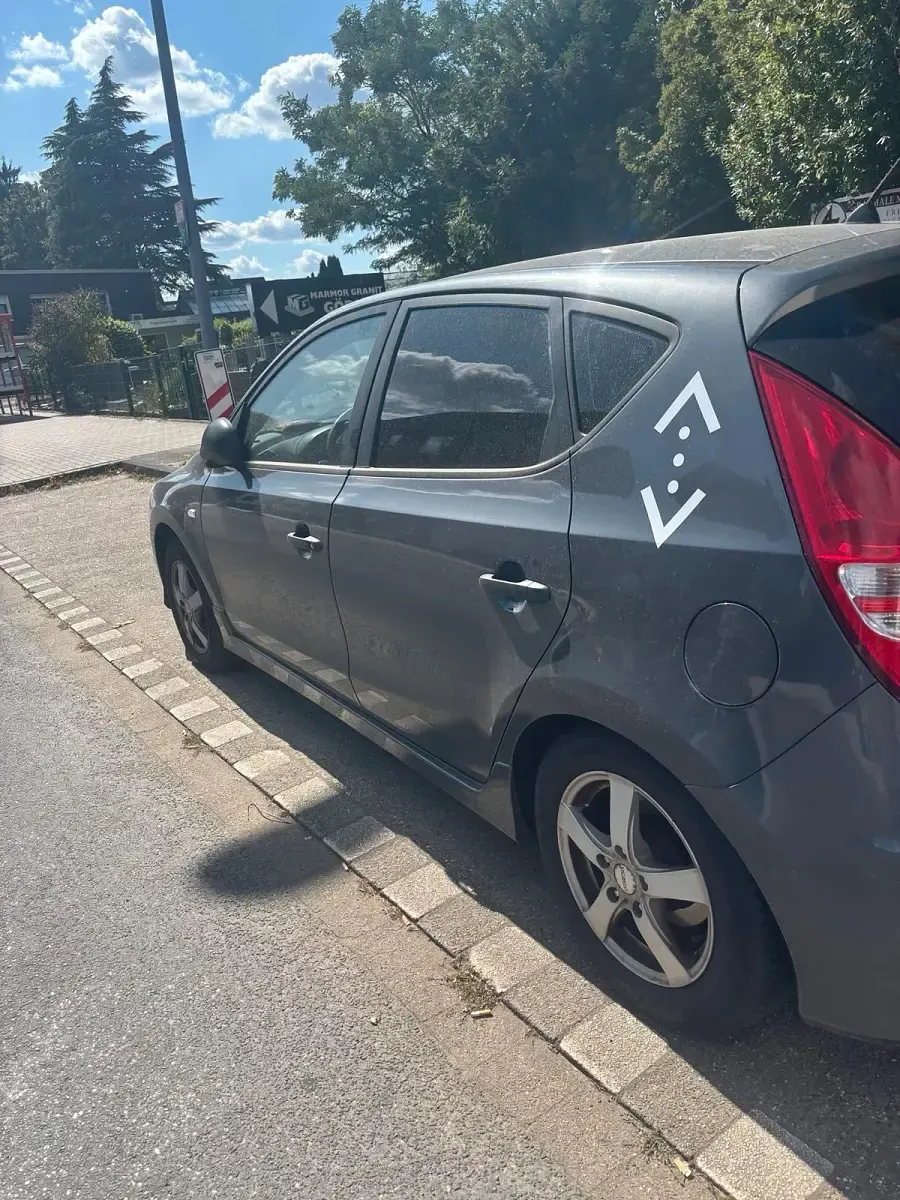 Gebraucht Hyundai i30 90 PS (66 kW) 2011 Limousine
