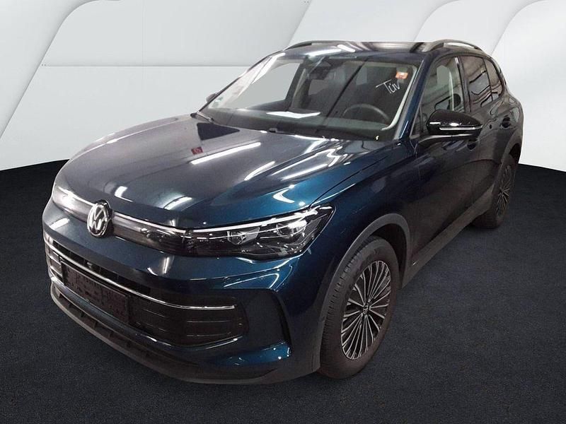 Gebraucht VW Tiguan Goal 150 PS (110 kW) 2025 Blau SUV