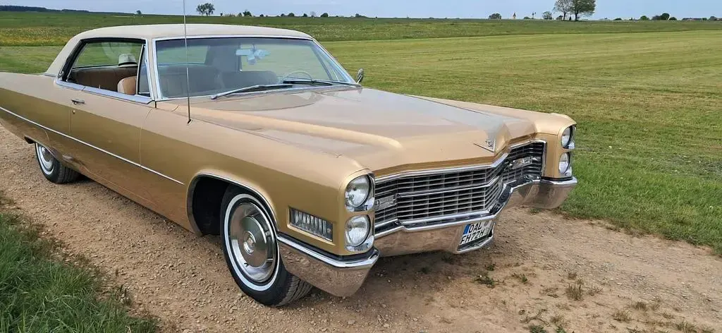 Second-hand Cadillac Deville 313 CP (230 kW) 1966 Auriu Berlinǎ