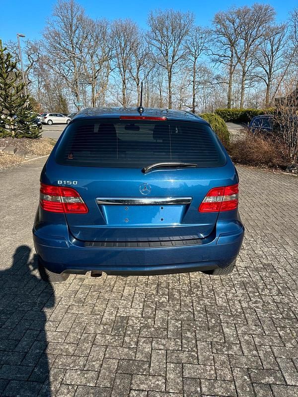 Gebraucht Mercedes B150 95 PS (69 kW) 2009 Blau Van / Kleinbus