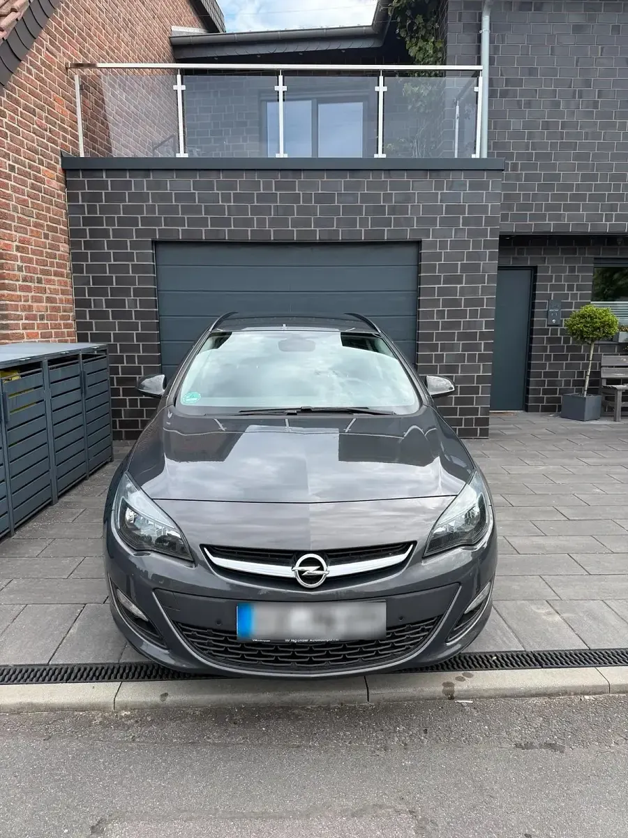 Gebraucht Opel Astra Style 120 PS (88 kW) 2015 Grau Kombi