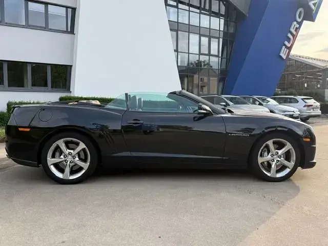Gebraucht Chevrolet Camaro 405 PS (297 kW) 2012 Schwarz Cabrio
